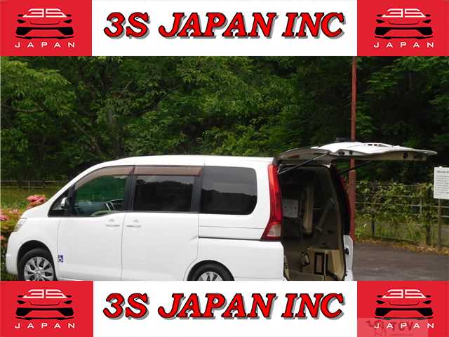2008 Nissan Serena