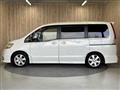 2009 Nissan Serena