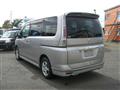 2009 Nissan Serena