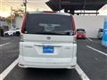 2009 Nissan Serena