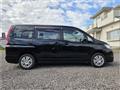 2010 Nissan Serena