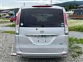 2012 Nissan Serena