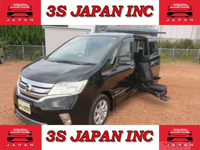2012 Nissan Serena