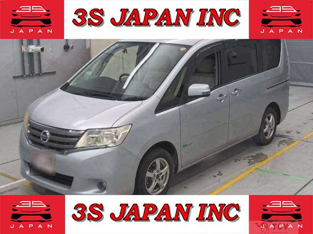 2013 Nissan Serena