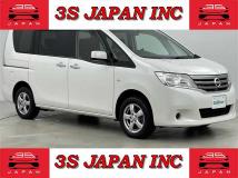 2013 Nissan Serena