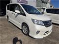 2013 Nissan Serena