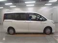 2014 Toyota Noah