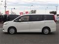 2014 Toyota Noah