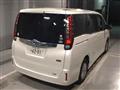 2016 Toyota Noah