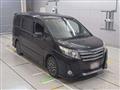 2016 Toyota Noah
