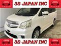 2010 Toyota Noah