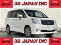 2012 Toyota Noah