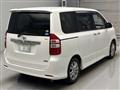 2011 Toyota Noah