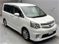 2011 Toyota Noah