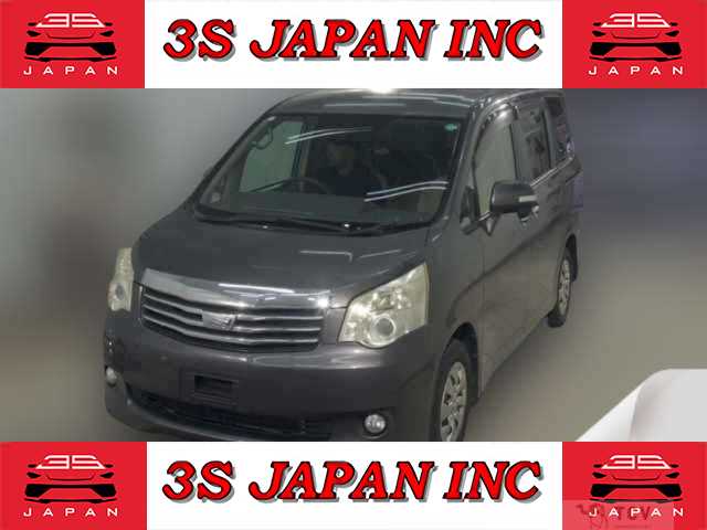 2013 Toyota Noah