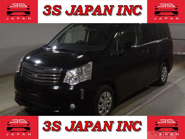 2013 Toyota Noah