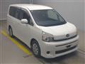 2013 Toyota Voxy