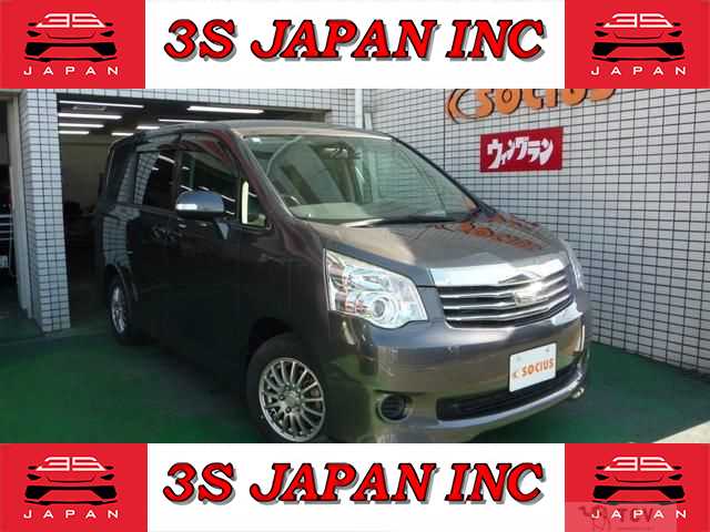 2013 Toyota Noah