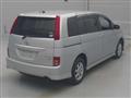 2010 Toyota Isis