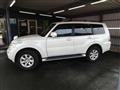 2013 Mitsubishi Pajero