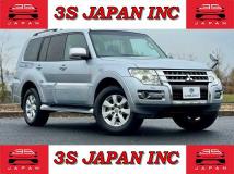 2014 Mitsubishi Pajero