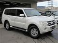 2012 Mitsubishi Pajero