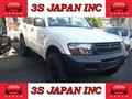 2002 Mitsubishi Pajero