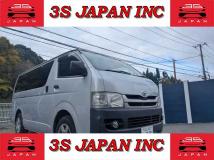2010 Toyota Hiace Van