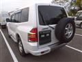 2002 Mitsubishi Pajero