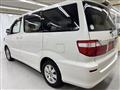2004 Toyota Alphard