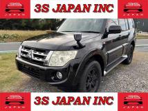 2012 Mitsubishi Pajero