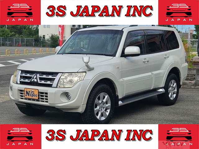 2012 Mitsubishi Pajero