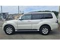 2012 Mitsubishi Pajero