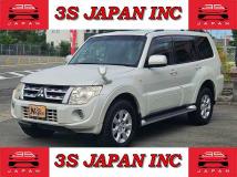 2012 Mitsubishi Pajero