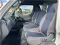 2005 Nissan Caravan