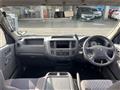 2005 Nissan Caravan