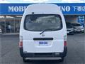 2005 Nissan Caravan