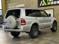 2004 Mitsubishi Pajero