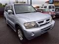2005 Mitsubishi Pajero
