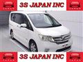 2012 Nissan Serena