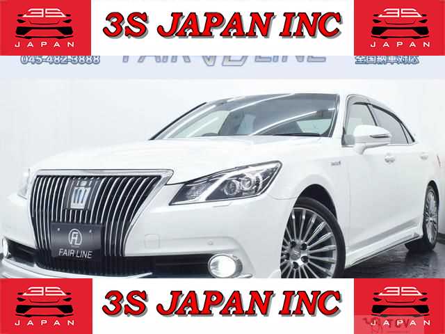 2013 Toyota Crown Majesta
