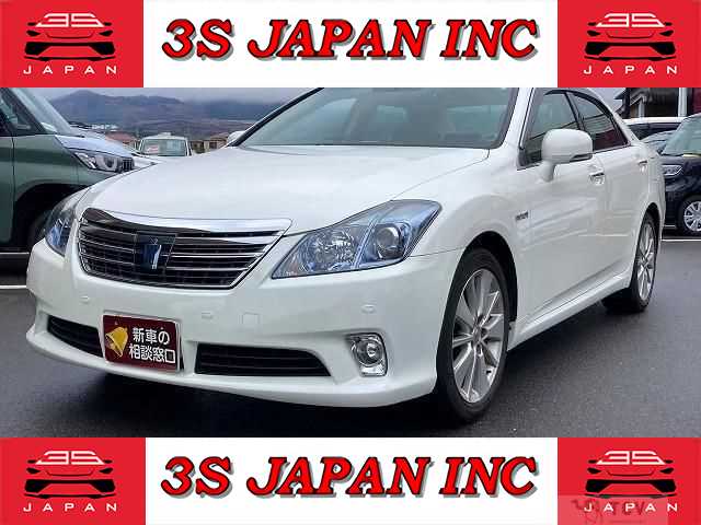 2011 Toyota Crown Hybrid