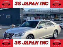 2013 Toyota Crown