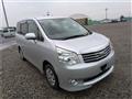 2012 Toyota Noah