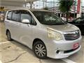 2010 Toyota Noah