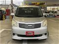 2010 Toyota Noah