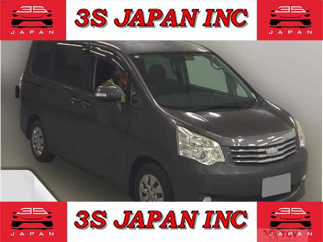 2013 Toyota Noah