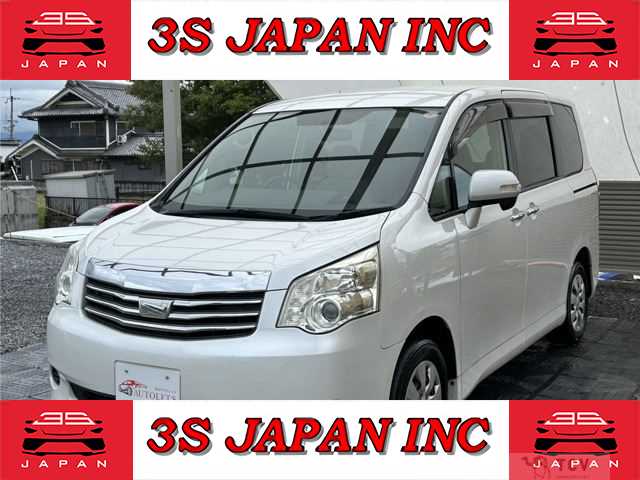 2012 Toyota Noah