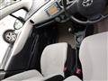 2011 Toyota Vitz
