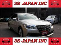 2013 Toyota Crown